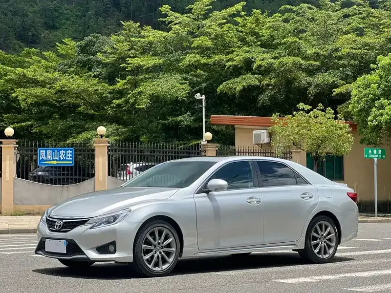 Toyota Reiz, 2015