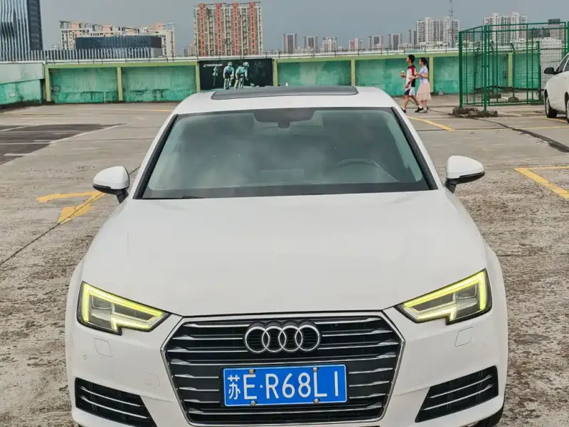Audi A4L, 2017