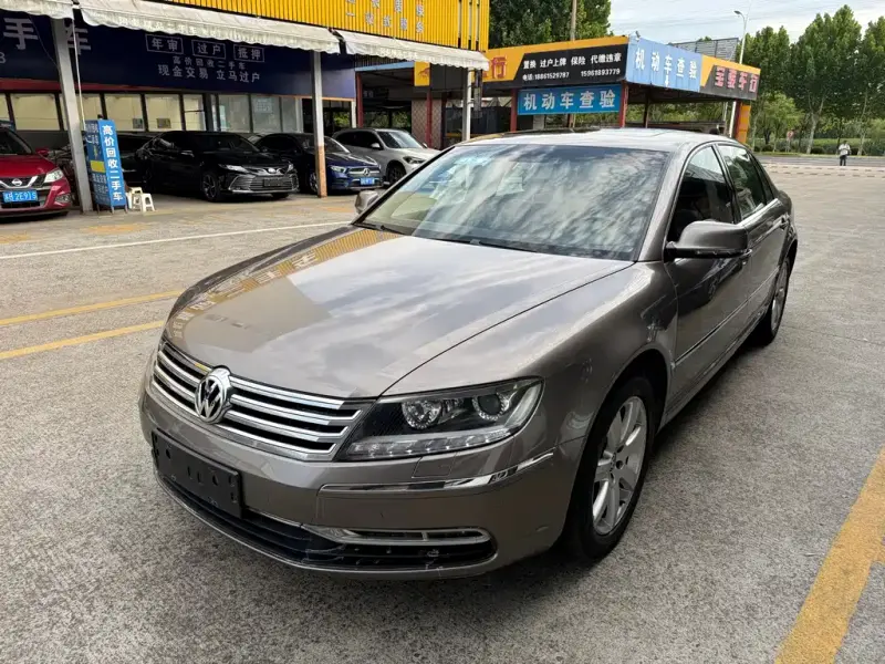 Volkswagen Phaeton, 2013