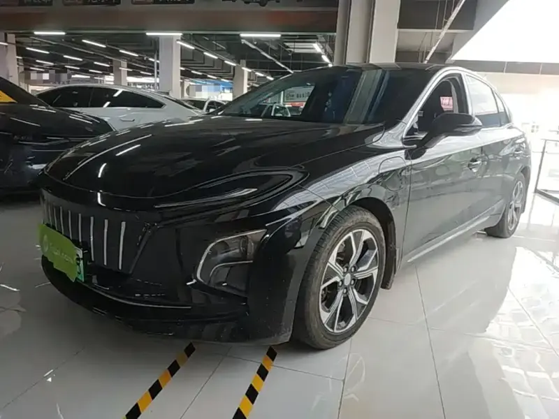 Hongqi E-QM5, 2023