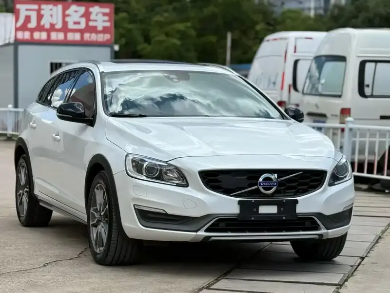 Volvo V60, 2016