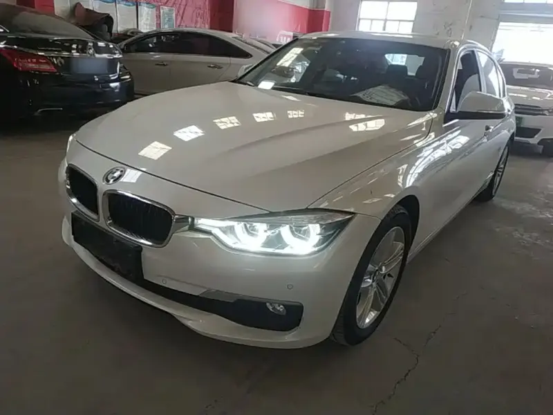 BMW 3 Series, 2016