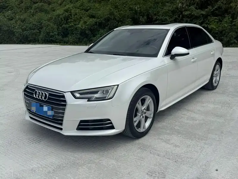 Audi A4L, 2018