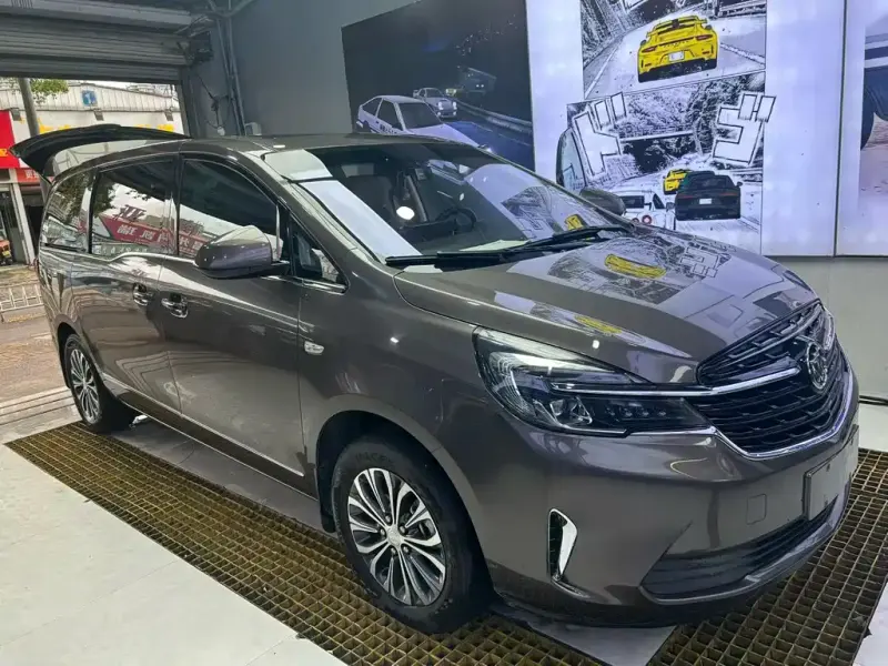 Buick GL8, 2020