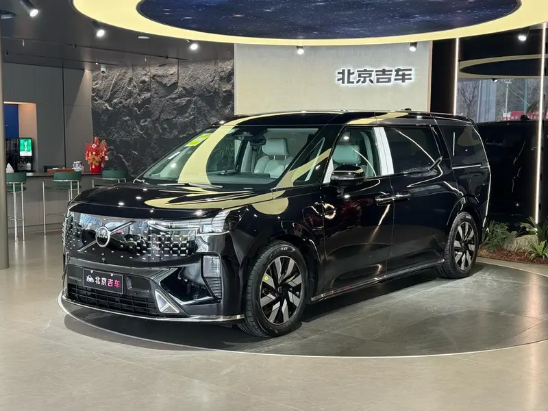 Volvo EM90, 2025