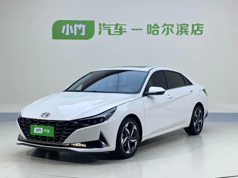 Hyundai Elantra, 2023