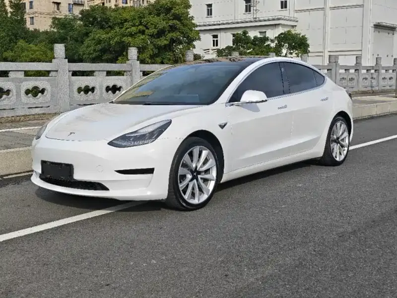 Tesla Model 3, 2020