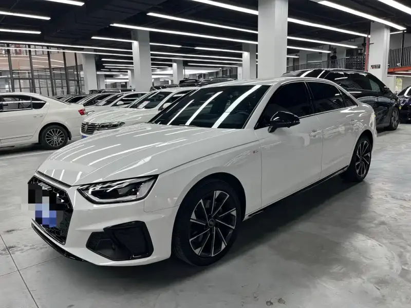 Audi A4L, 2020
