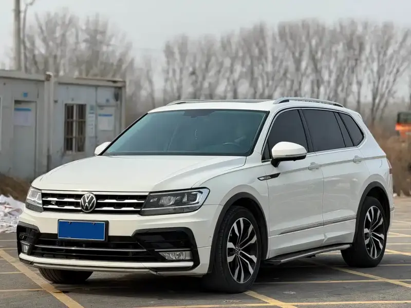 Volkswagen Tiguan L, 2021