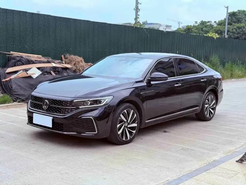 Volkswagen Passat, 2022