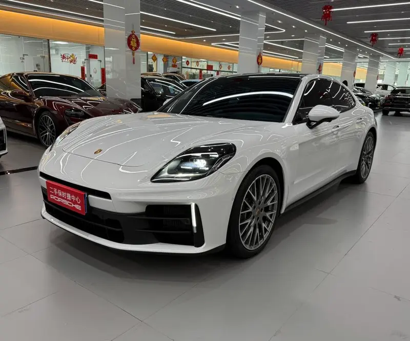 Porsche Panamera, 2024