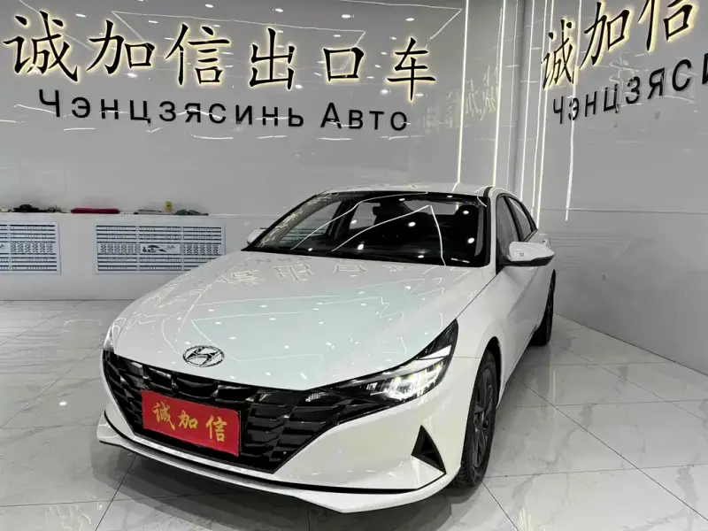 Hyundai Elantra, 2024