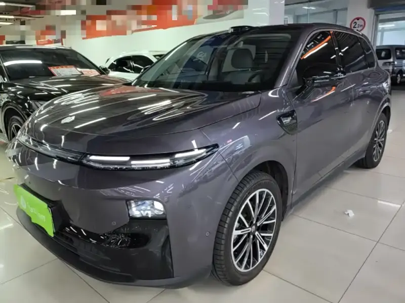 Leapmotor B10, 2025