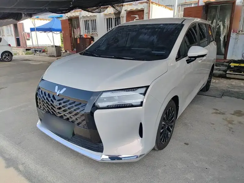 Wuling 730, 2025