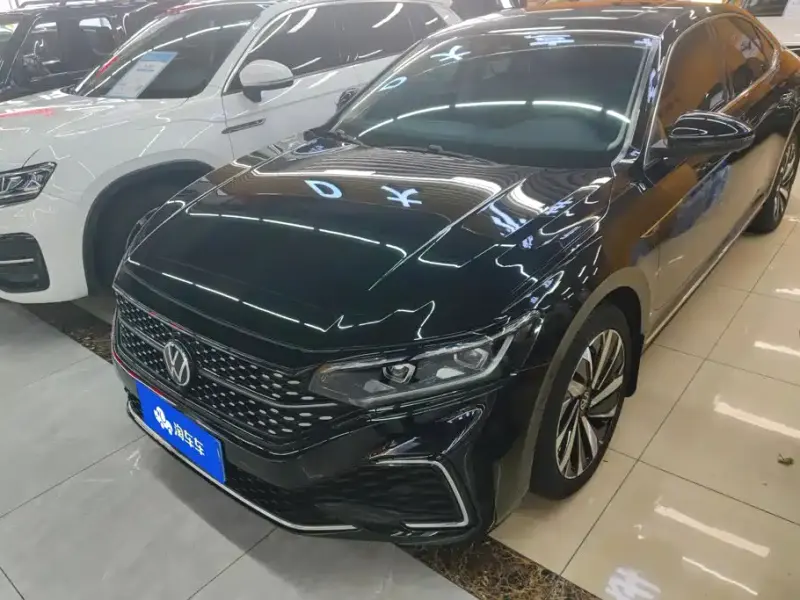 Volkswagen Passat, 2022