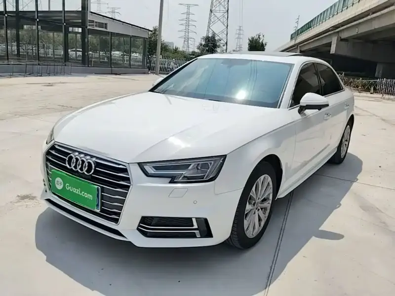 Audi A4L, 2020
