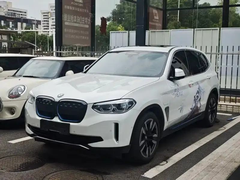 BMW iX3, 2021
