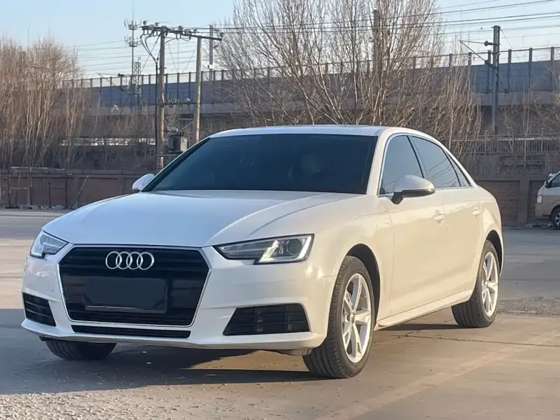 Audi A4L, 2017