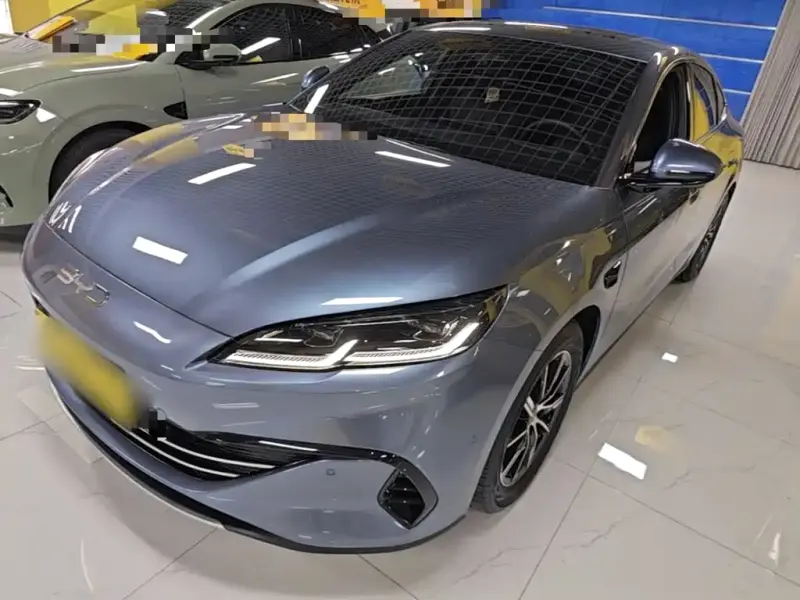 BYD 06, 2025