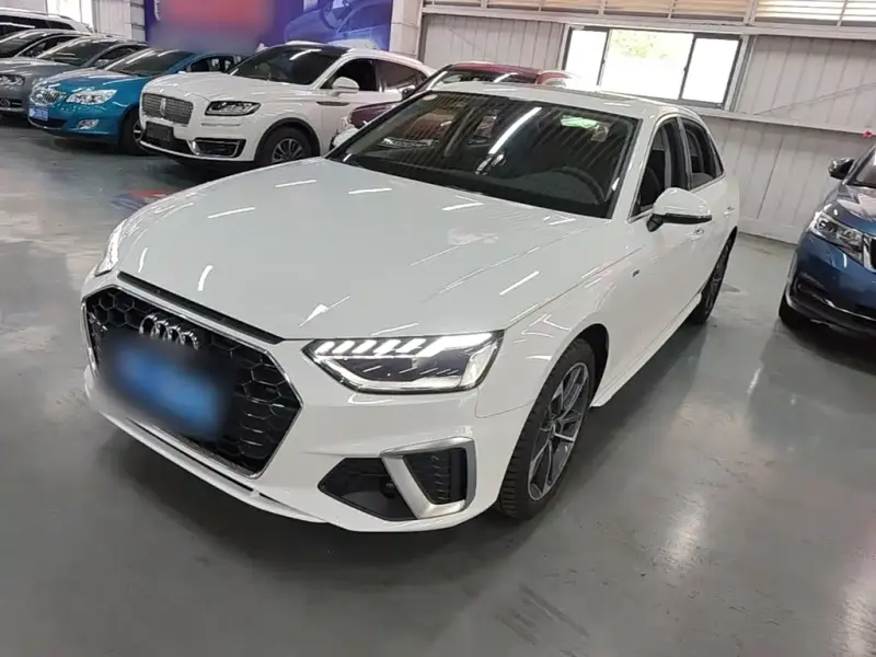 Audi A4L, 2020