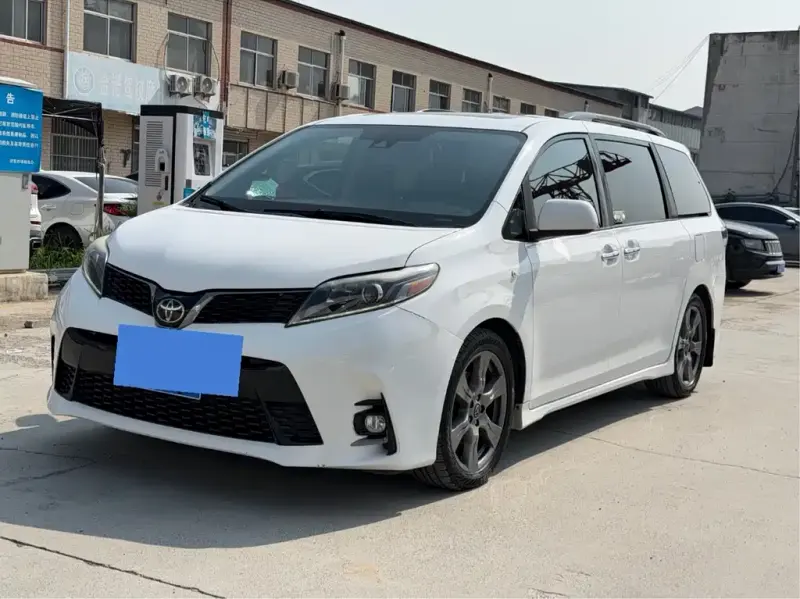 Toyota Sienna, 2019