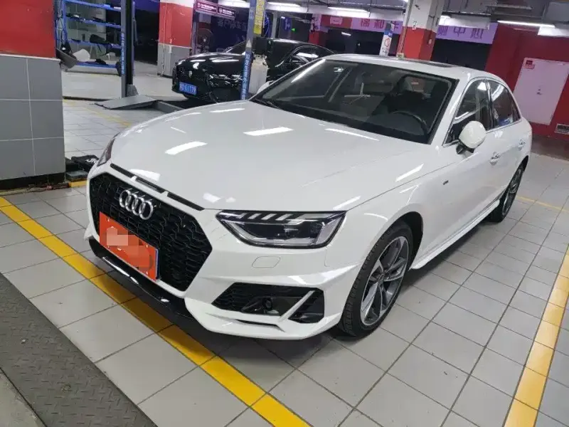 Audi A4L, 2022