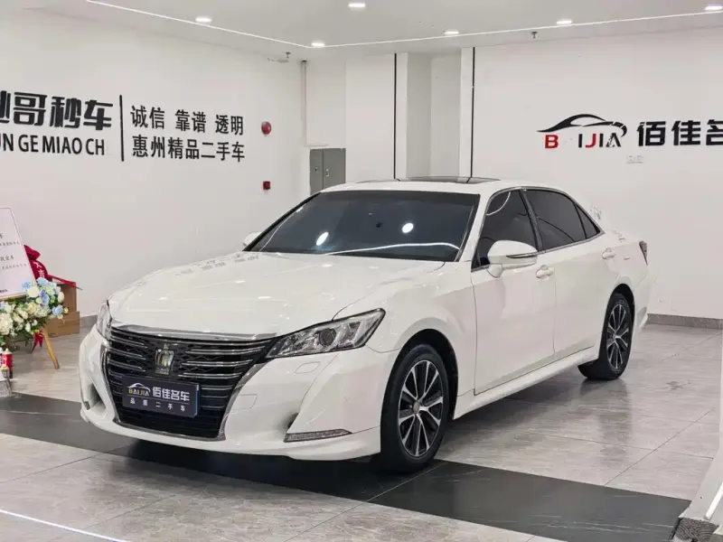 Toyota Crown, 2019