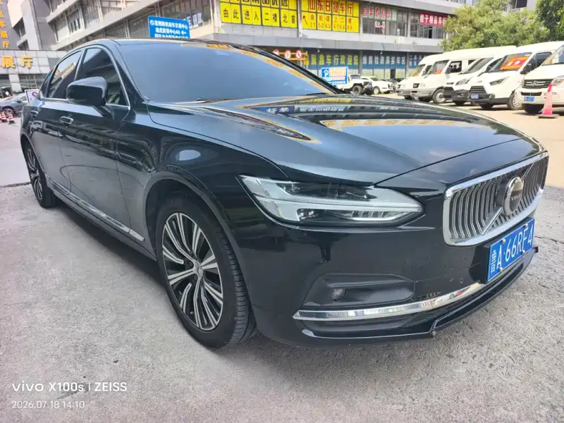 Volvo S90, 2021