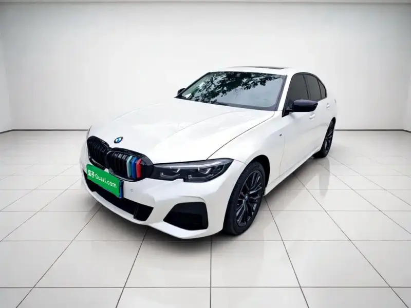 BMW 3 Series, 2022