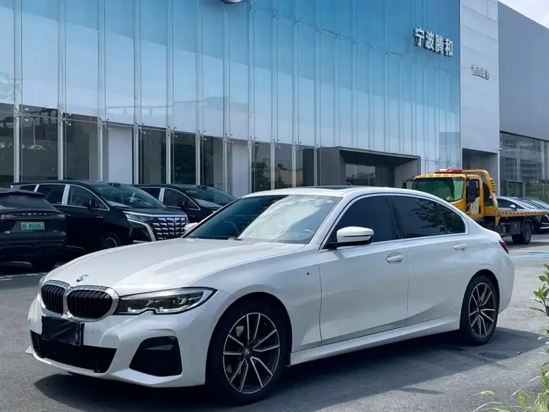 BMW 3 Series, 2022