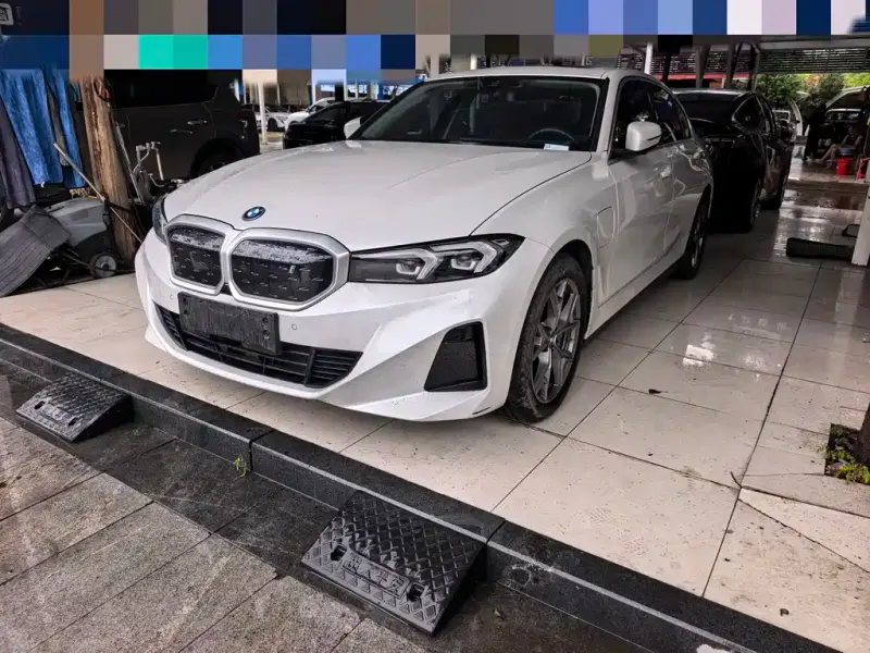 BMW i3, 2024