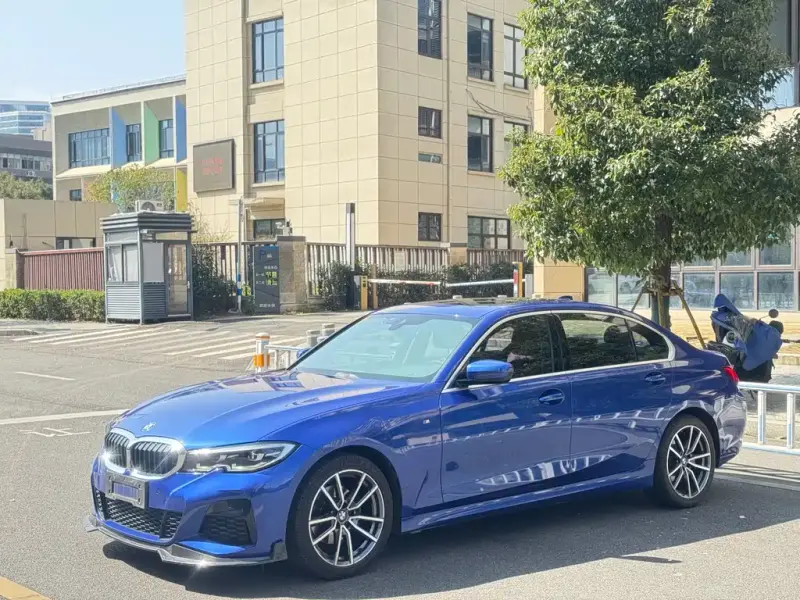 BMW 3 Series, 2021