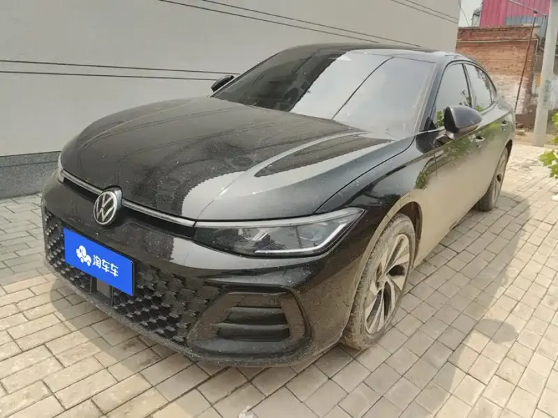 Volkswagen Passat, 2025