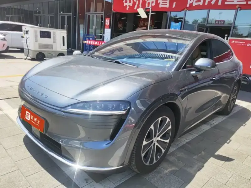 Luxeed Zhijie R7, 2025