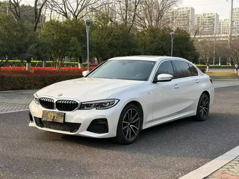 BMW 3 Series, 2022