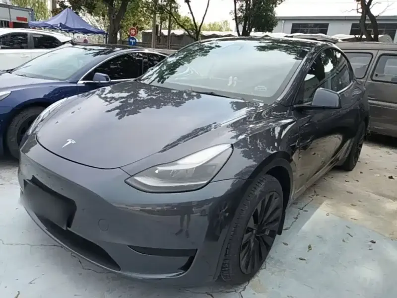 Tesla Model Y, 2022