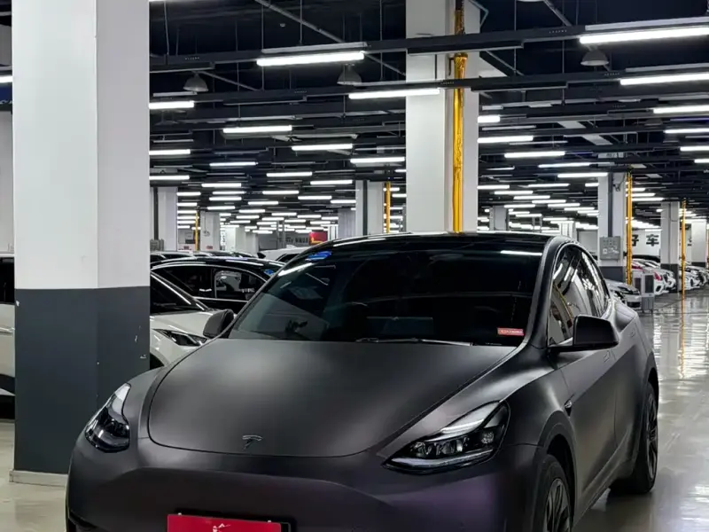 Tesla Model Y, 2023