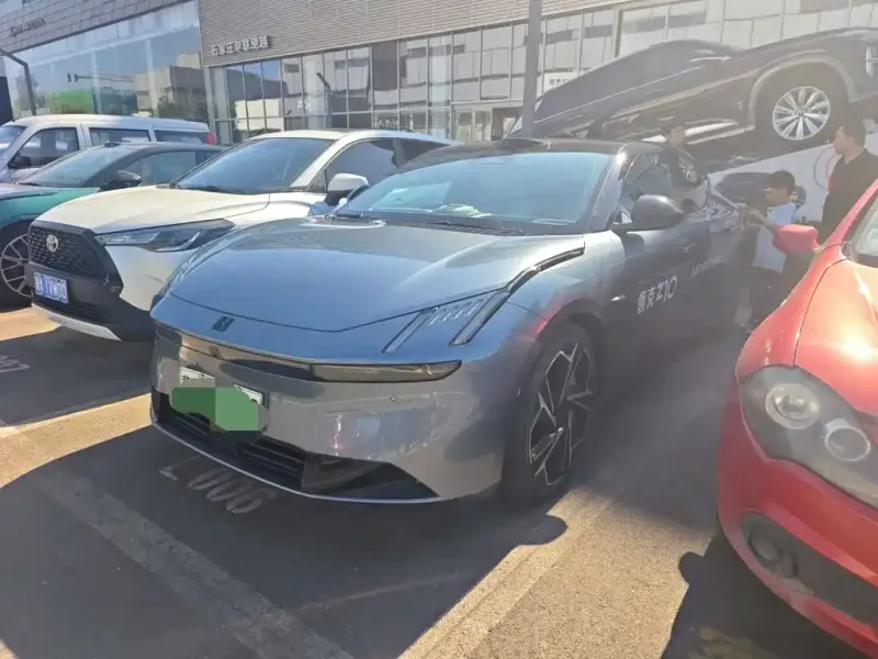 Lynk & Co Z10, 2024