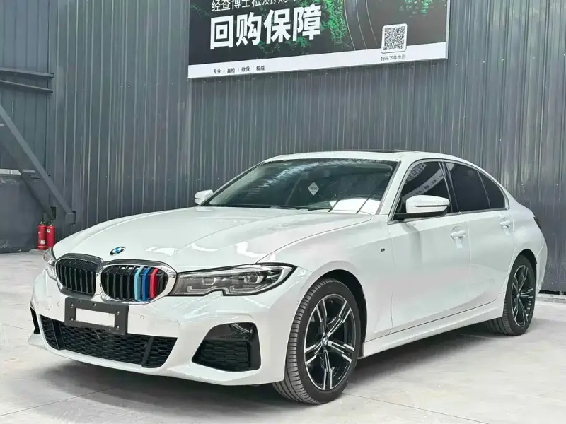 BMW 3 Series, 2022