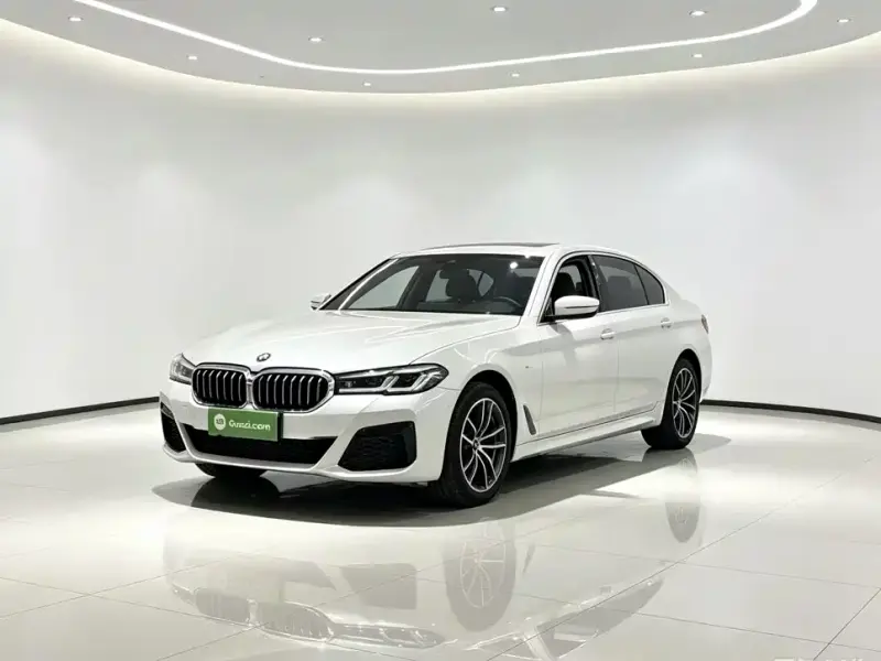 BMW 5 Series, 2022