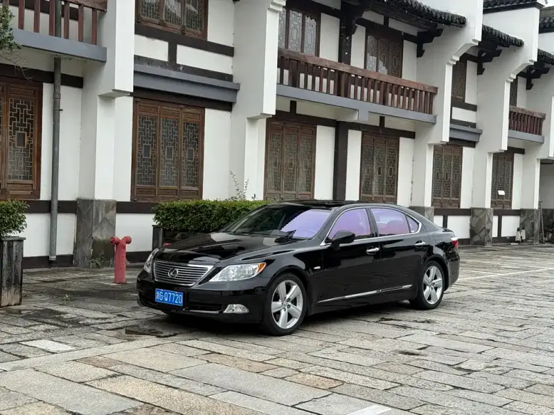 Lexus LS, 2007