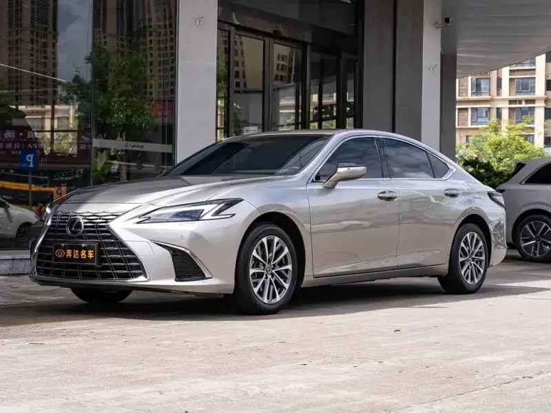 Lexus ES, 2026