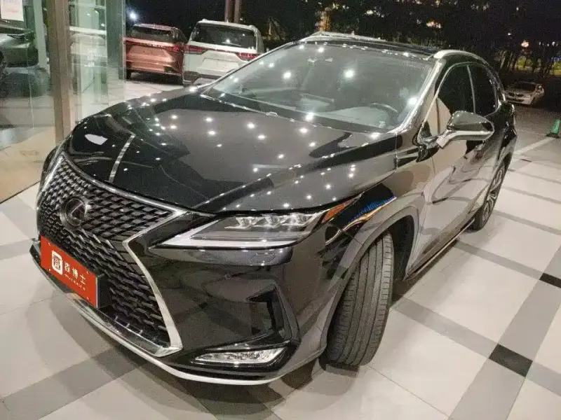 Lexus RX, 2021