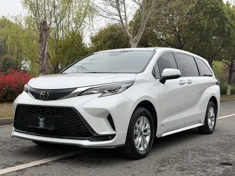Toyota Granvia, 2024