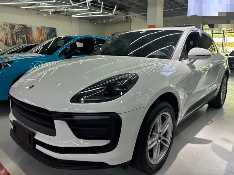 Porsche Macan, 2022