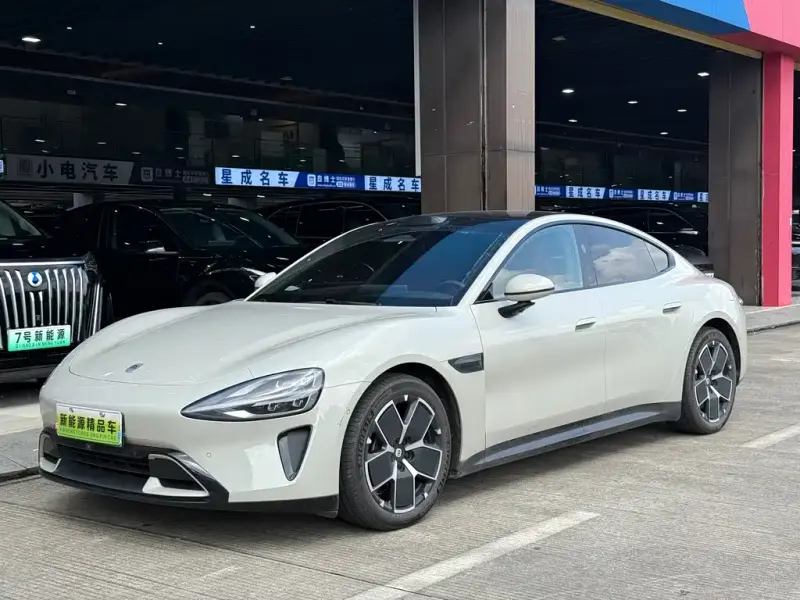 Xiaomi SU7, 2025
