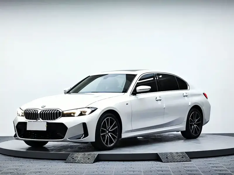 BMW 3 Series, 2023