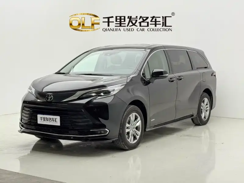 Toyota Sienna, 2025