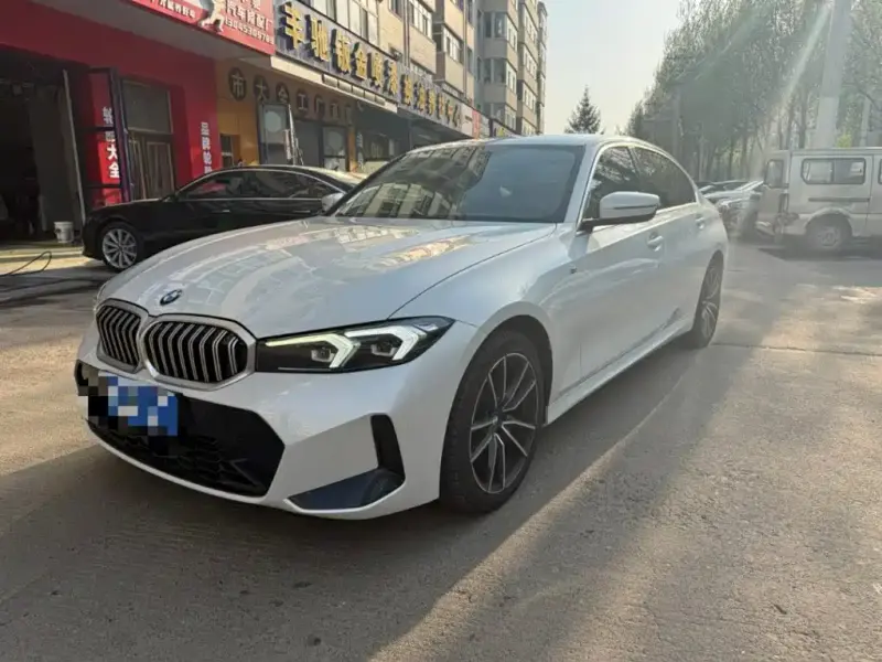 BMW 3 Series, 2023