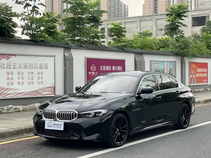 BMW 3 Series, 2023